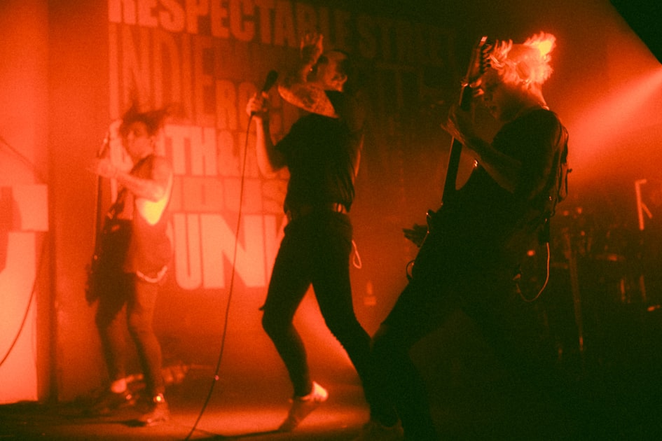 Experience Red Dirt Revolution Live